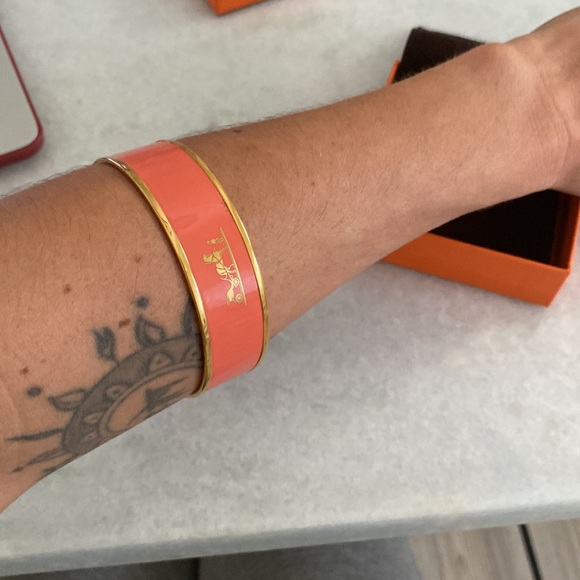 Hermes Caleche Orange Enamel Gold Plated Bangle Bracelet - Picture 6 of 7